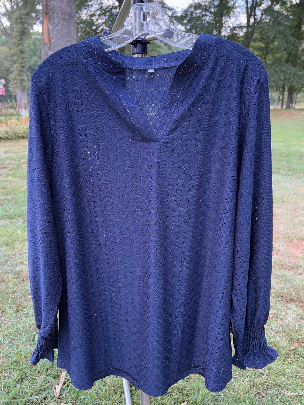 Navy Eyelet V-Neck Long Sleeve Top - Women’s Size 2XL